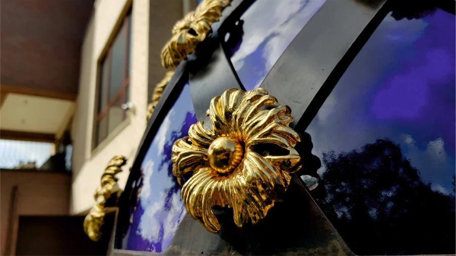 Private residence. Sculpture “Fabergé”.