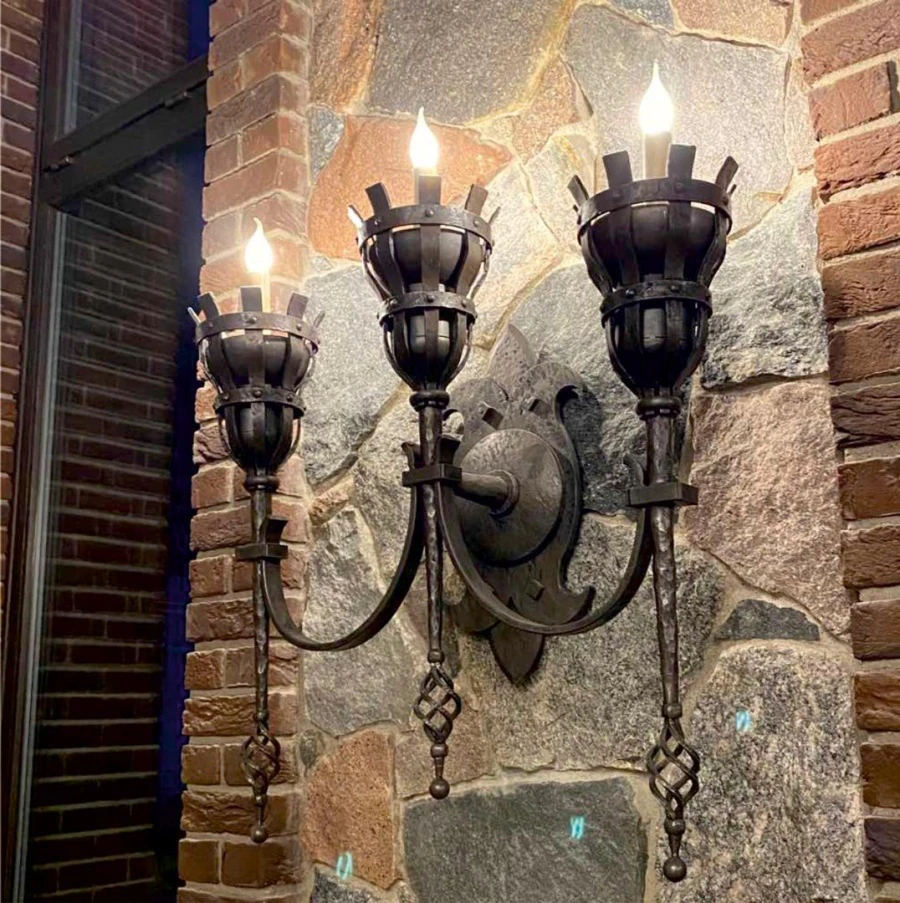 Hunting lodge. Light lamps, candleholders.