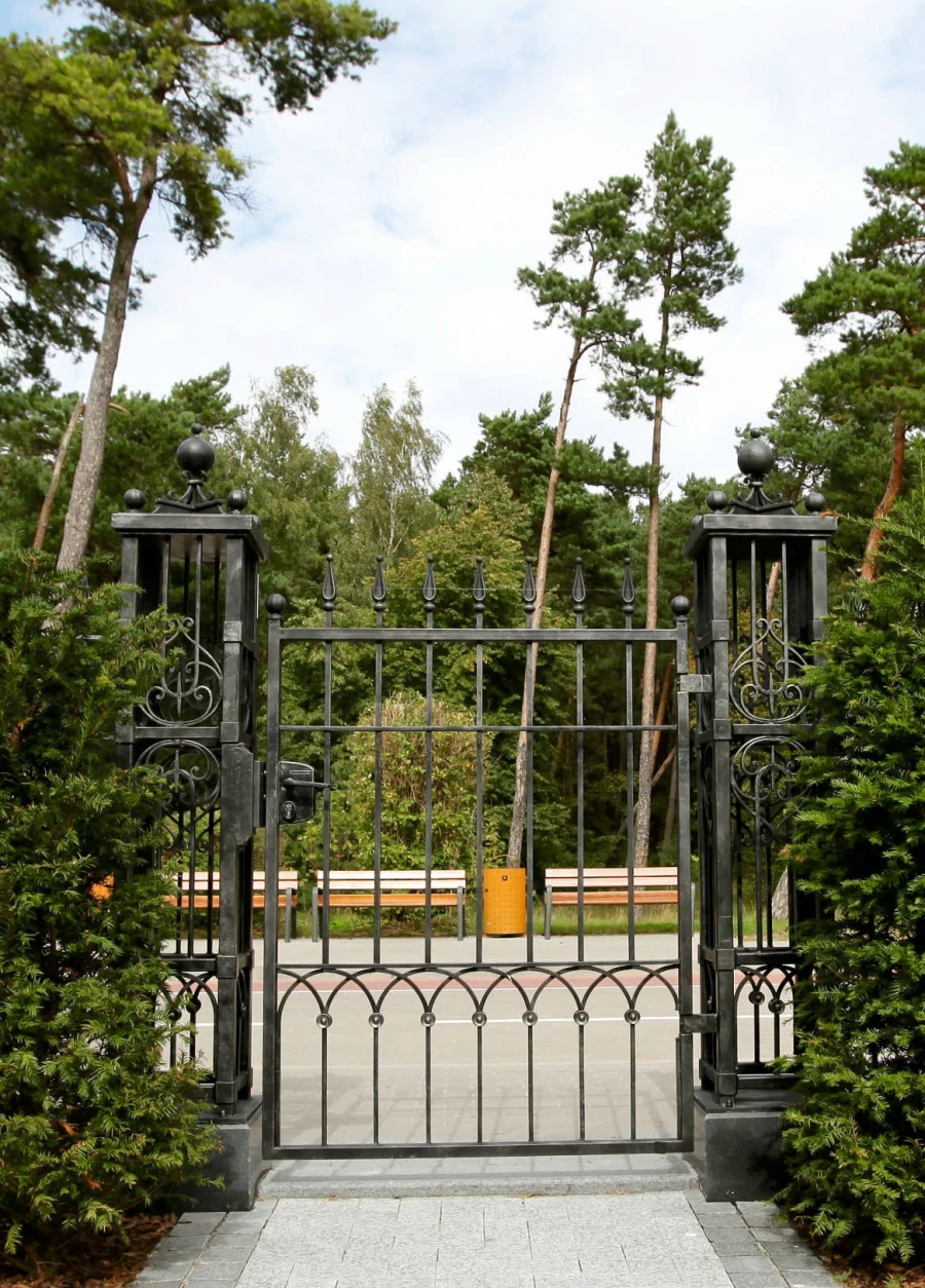 Private residence. Gates, portals, columns and fence.