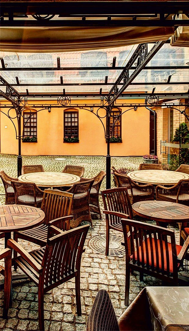 Hotel. Winter garden.