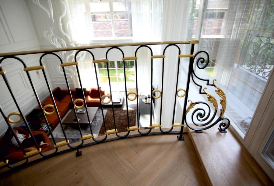 Private residence. Stairs, railings, balcony.